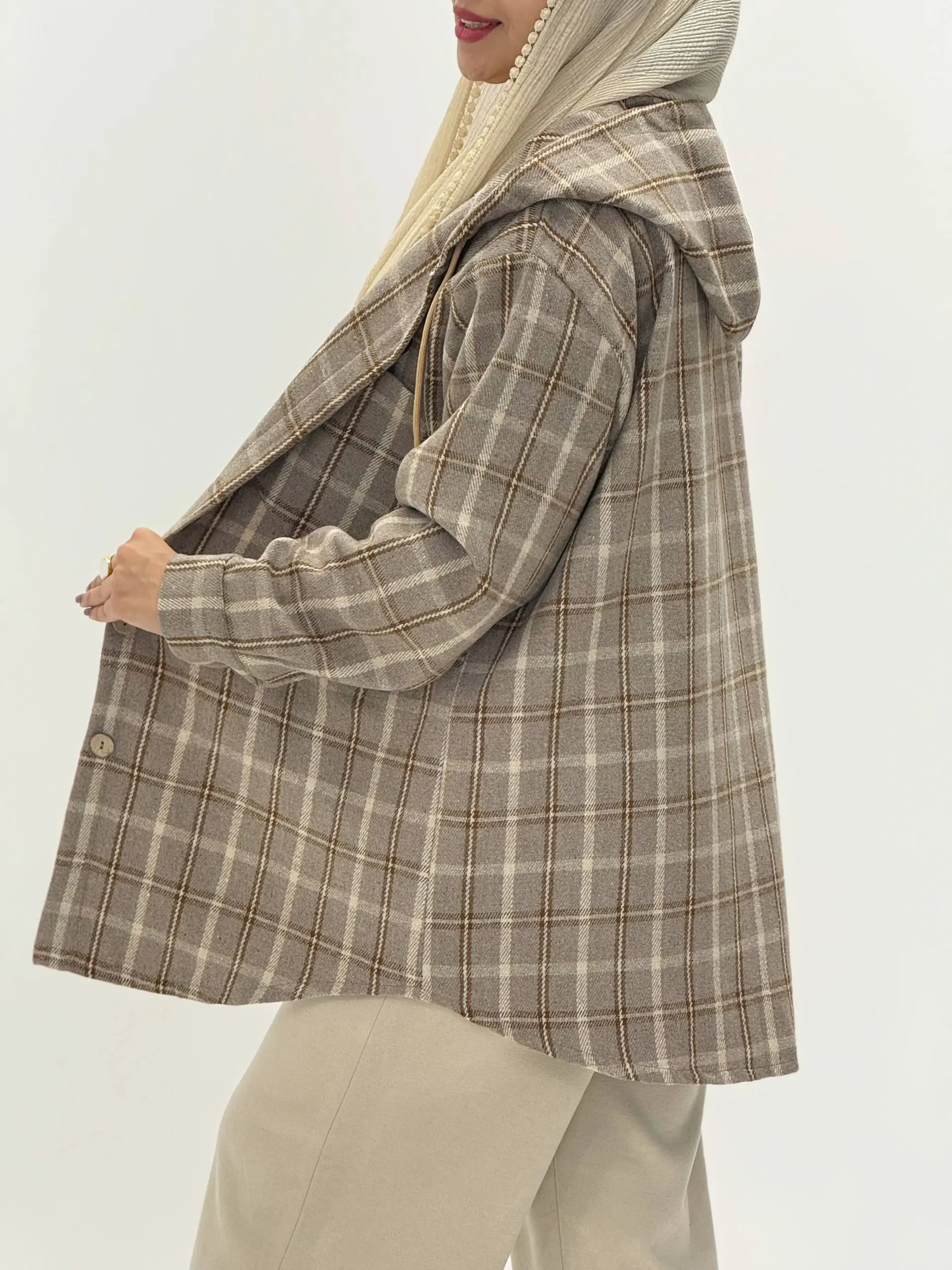 3675-شکت کلاهدار نسکافه